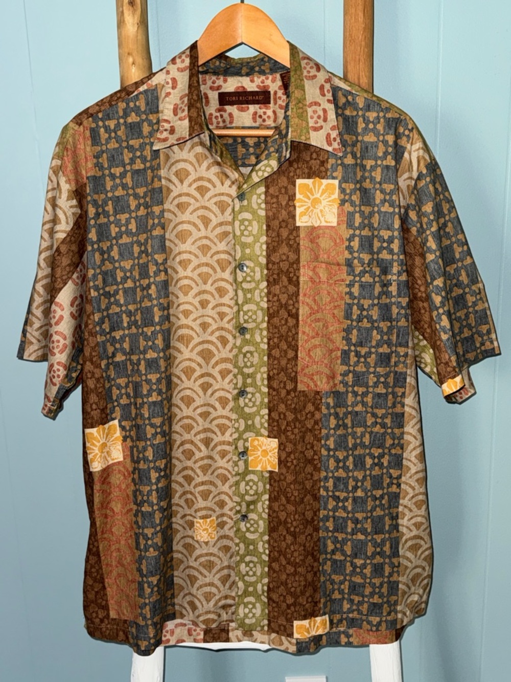 Tori Richard Men's Hawaiian Aloha Button Front Shirt Made in USA ~ Large